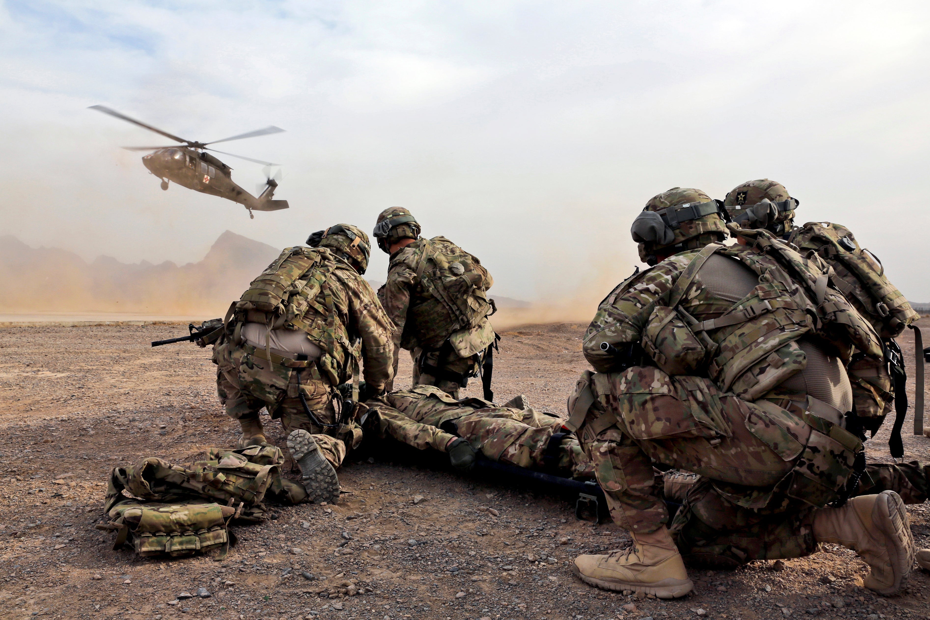 The Soldier Who Shielded a Rescue Helicopter with His Own Body