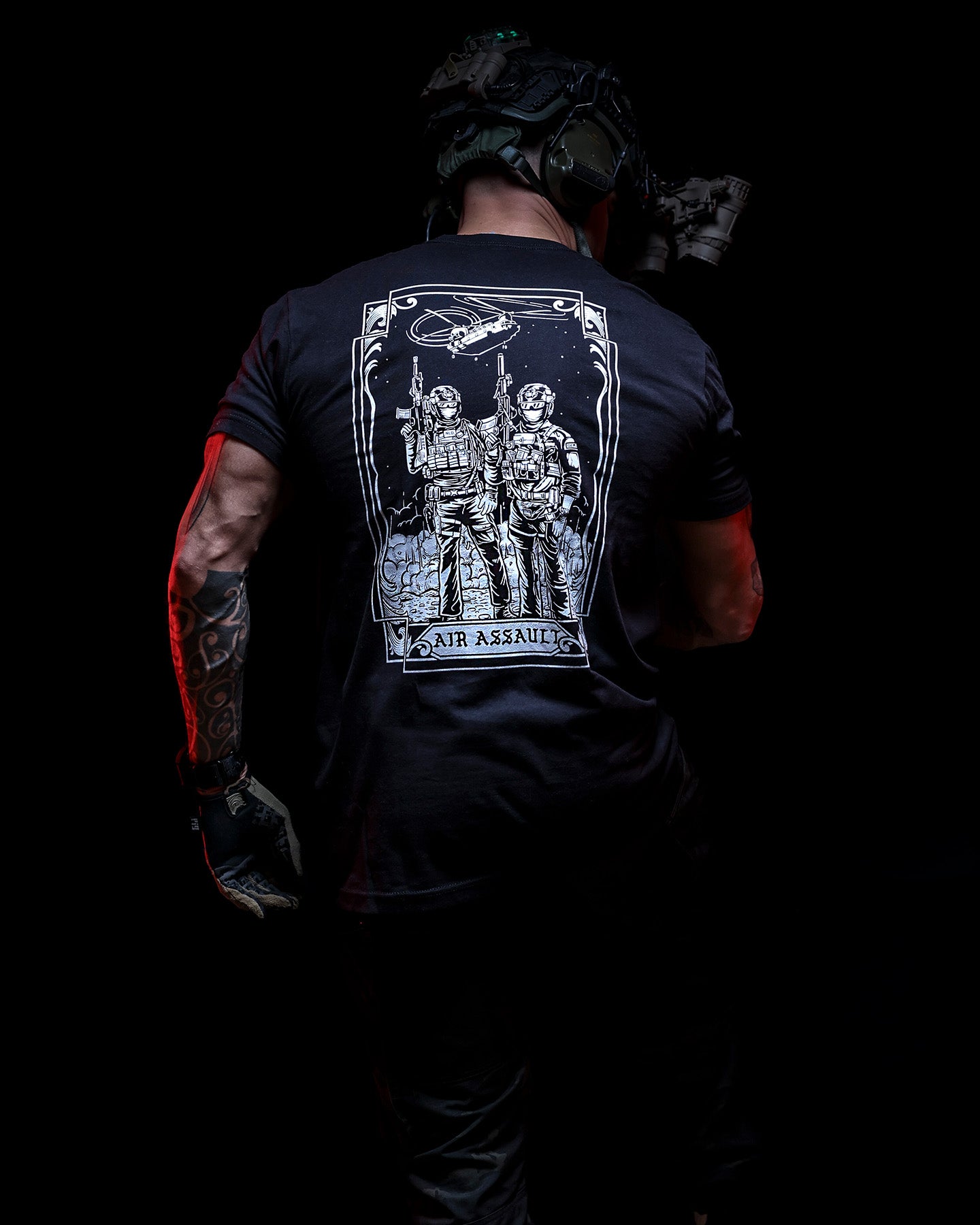 #color_black #in_field