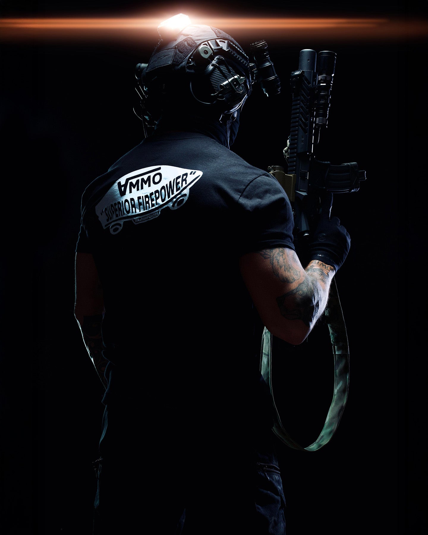 #color_black #in_field