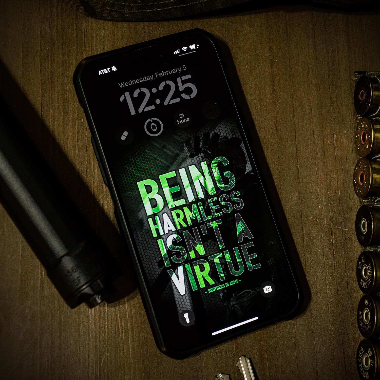 Discipline Kollektion - "Being Harmless Isn't A Virtue" Hintergrundbild
