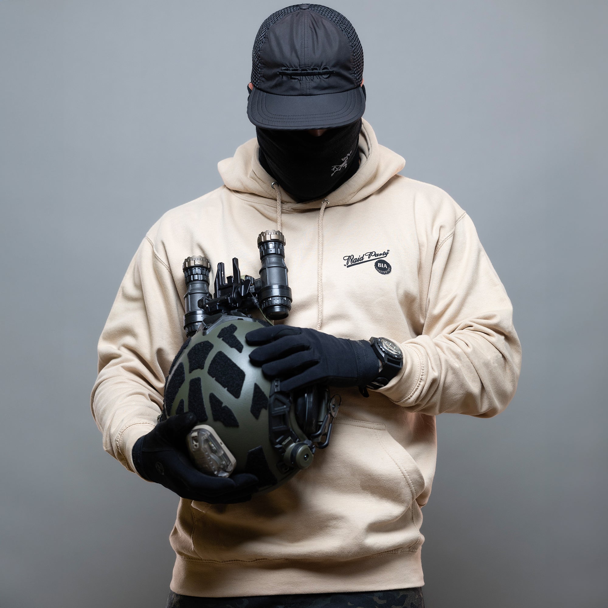 Raid Party Hoodie sand Vorderseite #color_sand